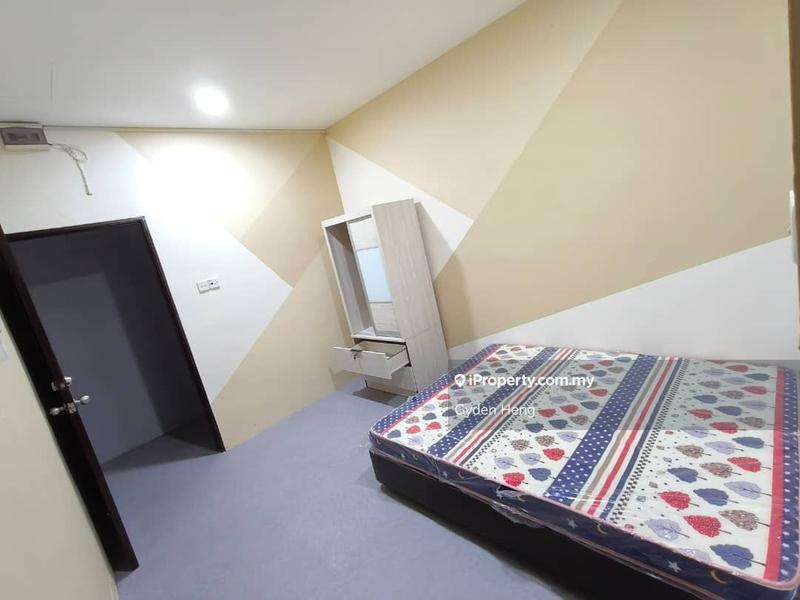 Rumah Berkembar untuk Dijual di Taman Pelangi, Johor Bahru oleh Gyden Heng - iProperty.com.my