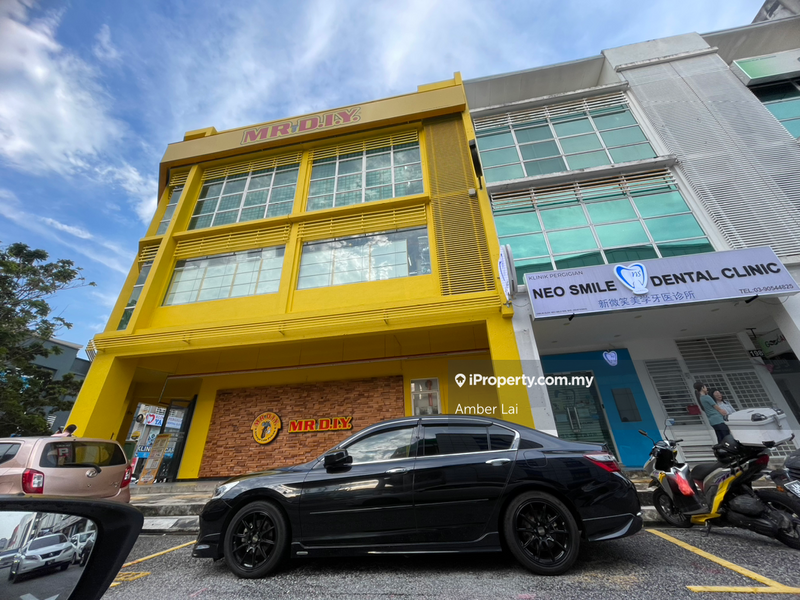 For Rent - Sri petaling G-floor Corner Shop