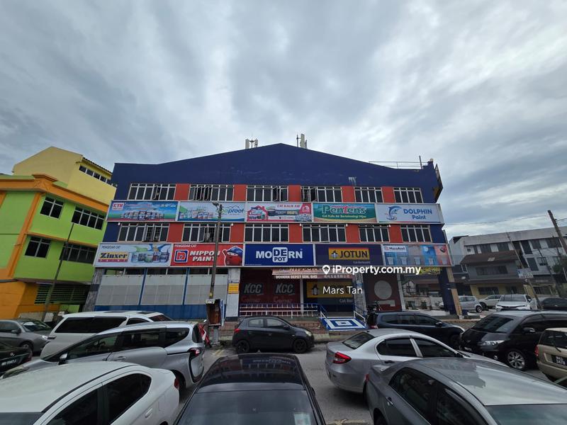 For Sale - 现有租客 ，投资 ROI 5.57%【 3 Storey Corner Shop 】Jinjang Baru  , Kepong