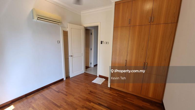 For Sale - La Grande Kiara