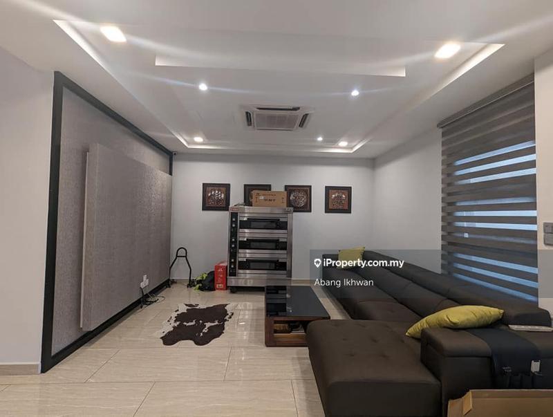 2-storey Terraced House for Sale in Seksyen U8 Bukit Jelutong Shah Alam, Shah Alam by Abang Ikhwan - iProperty.com.my