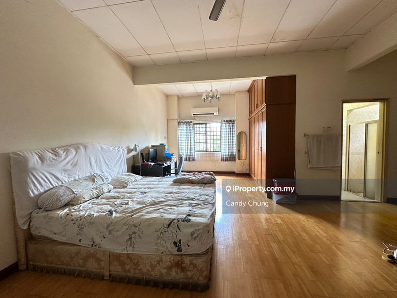 Rumah Berangkai 2 Tingkat untuk Dijual di Bukit Jelutong, Shah Alam oleh Candy Chung - iProperty.com.my