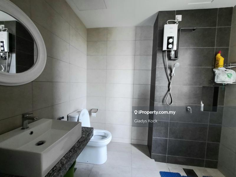 Service Residence for Sale in Woodsbury Suites by Gladys Kock - iProperty.com.my