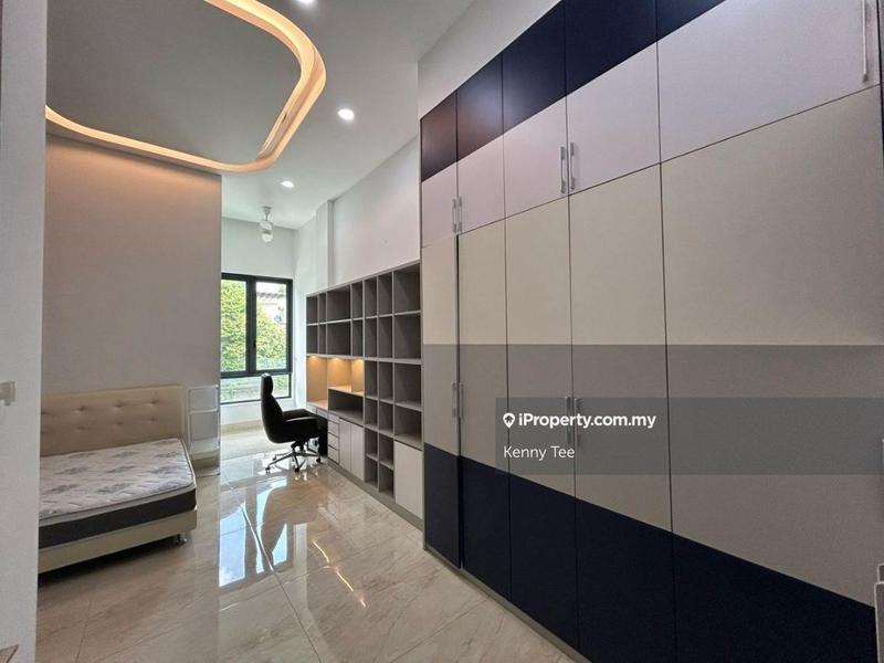 Bungalow House untuk Dijual di Country Heights Damansara, Kuala Lumpur oleh Kenny Tee - iProperty.com.my