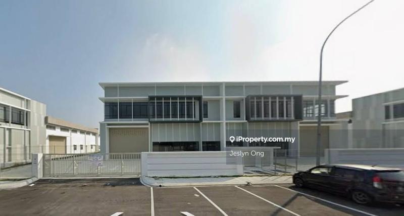 For Rent - 1.5 storey Cluster Factory at Jln Cemerlang Desa Cemerlang for Rent