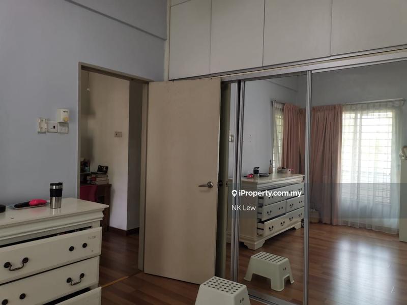 Kondominium untuk Dijual di Bayan Villa, Seri Kembangan oleh NK Lew - iProperty.com.my