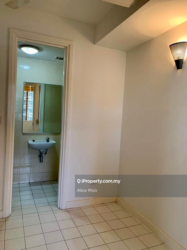 For Rent - Hampshire Park Condominium