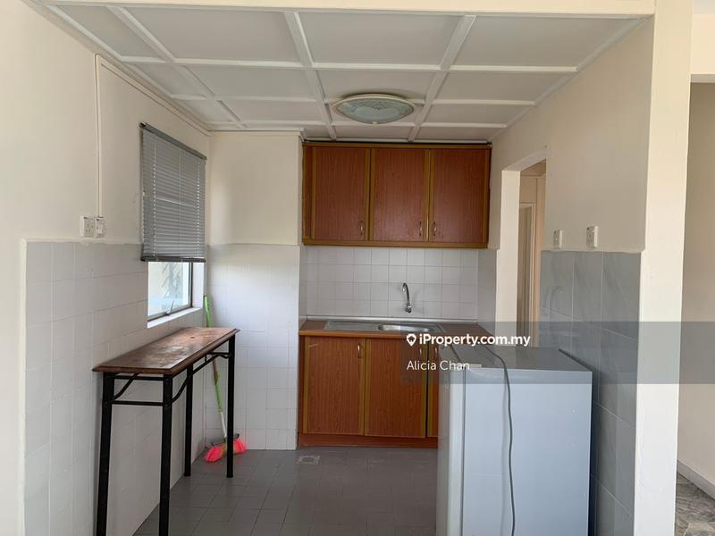 Condominium for Sale in Marina View Villas by Alicia Chan - iProperty.com.my