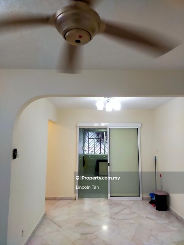 Rumah Pangsa untuk Disewa di Happy Garden Flat oleh Lincoln Tan - iProperty.com.my