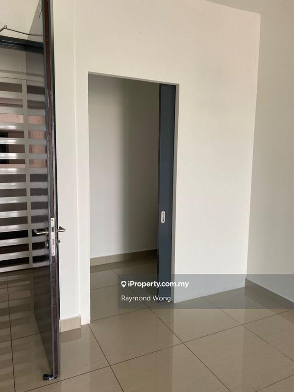 Service Residence for Sale in Amerin Residence by Raymond Wong - iProperty.com.my
