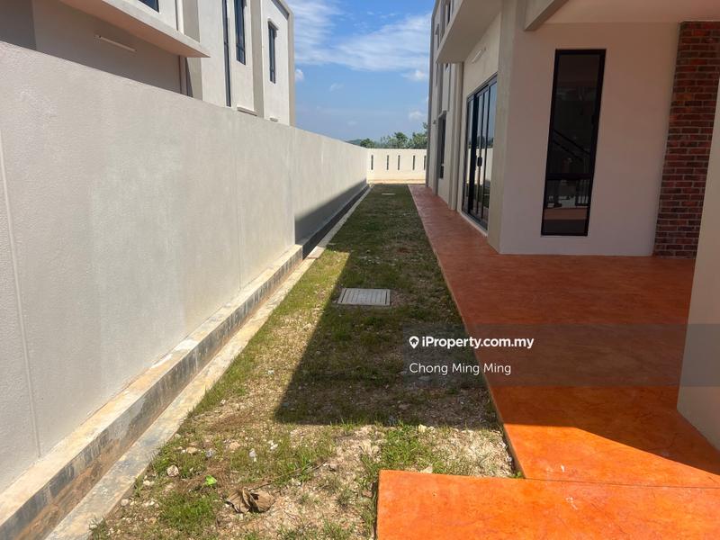 Rumah Berkembar untuk Dijual di Taman Bukit Nuri Indah, Rasah oleh Chong Ming Ming - iProperty.com.my