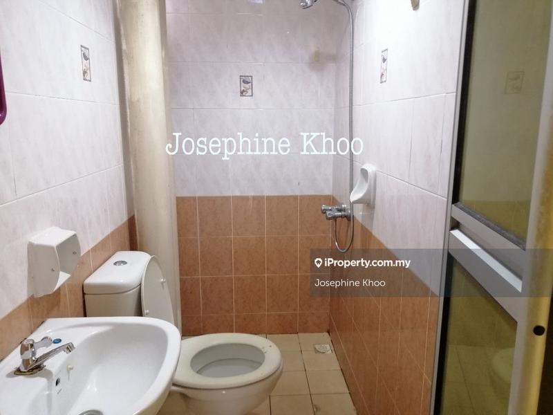 For Rent - University Place (Plaza Ivory)