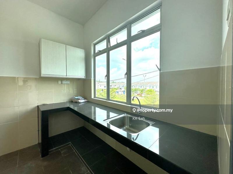 Townhouse for Sale in Taman Semenyih Mewah, Semenyih by KK Sah - iProperty.com.my