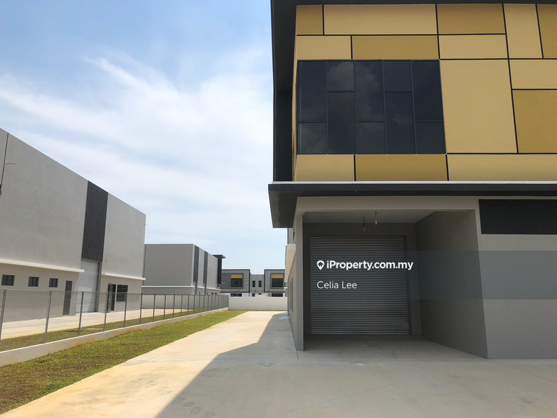 Semi-D Kilang untuk Dijual di 38t9y, Puncak Alam oleh Celia Lee - iProperty.com.my