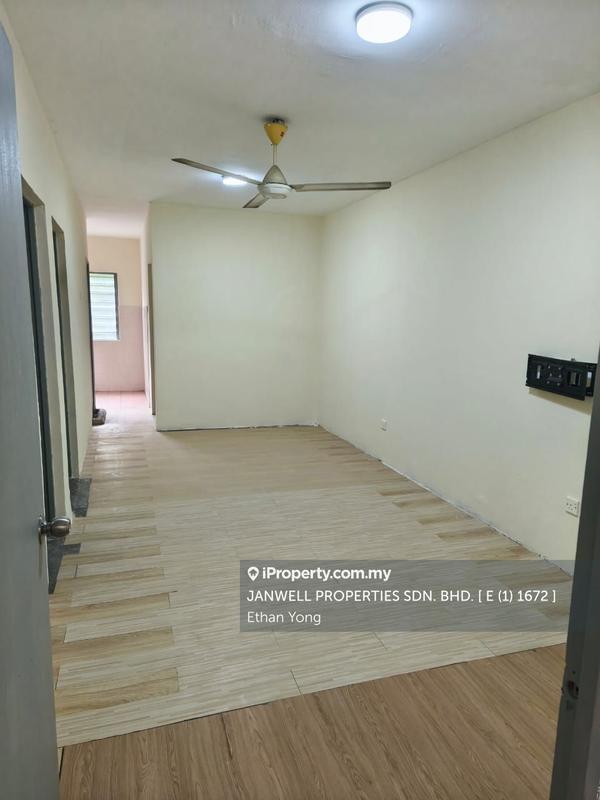 For Rent - Flat Mahkota Cheras (L6 L7 L8 L9)