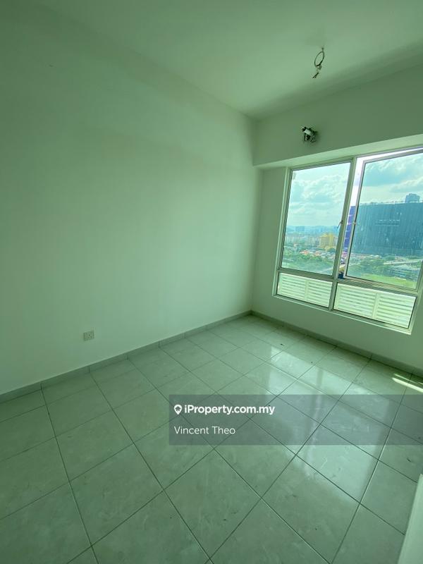 Kondominium untuk Dijual di D'suria Condominium oleh Vincent Theo - iProperty.com.my