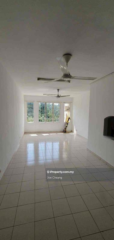 For Sale - De Rozelle