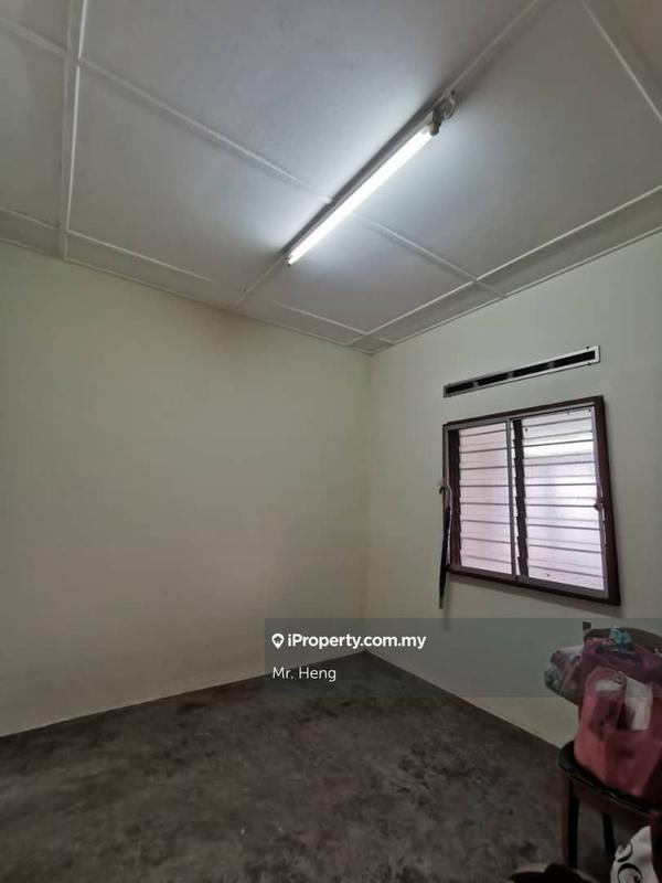 Rumah Teres 1-Tingkat untuk Dijual di Kg Simee, Ipoh oleh Mr. Heng - iProperty.com.my