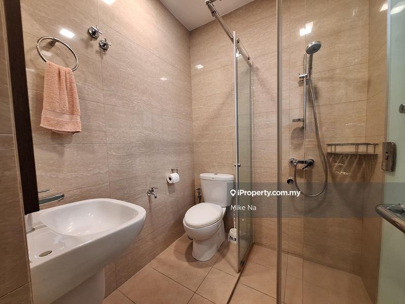Rumah Berkembar untuk Dijual di Bukit Sungai Long, Kajang oleh Mike Na - iProperty.com.my
