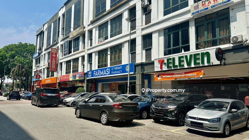 For Sale - Shop at Puchong Prima , Malay Crowd Area , Potential ROI 5%