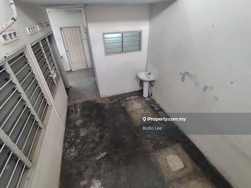 Rumah Berangkai 1 Tingkat untuk Dijual di Taman Overseas Union (Taman Oug), Jalan Klang Lama (Old Klang Road) oleh BoBo Lee - iProperty.com.my