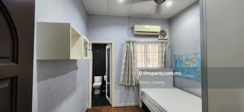 Rumah Berangkai 2 Tingkat untuk Dijual di Bukit Jelutong, Shah Alam oleh Simon Leong - iProperty.com.my