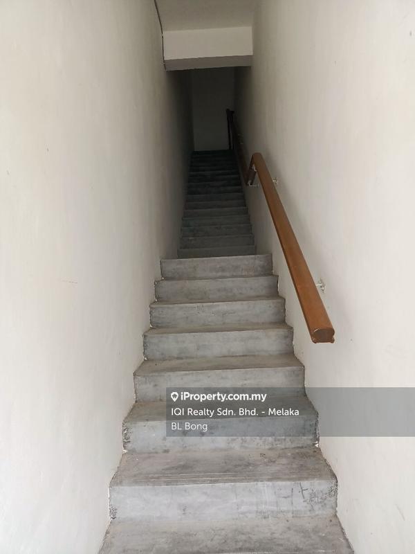 Shop / Office untuk Dijual di Taman Kota Laksamana Jaya, Melaka City oleh BL Bong - iProperty.com.my