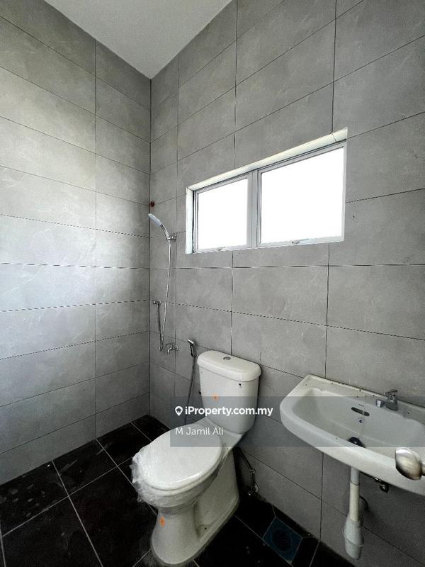 Bungalow House for Sale in Kampung Peserai, Batu Pahat by M Jamil Ali - iProperty.com.my