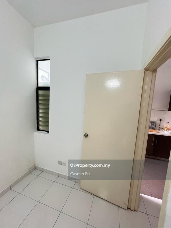Service Residence for Sale in Jentayu Residensi @ Tampoi by Casmin Eu - iProperty.com.my