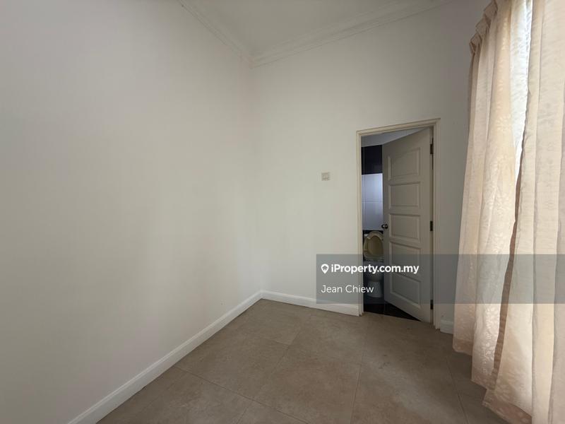 Bungalow House for Sale in Taman United, Jalan Klang Lama (Old Klang Road) by Jean Chiew - iProperty.com.my