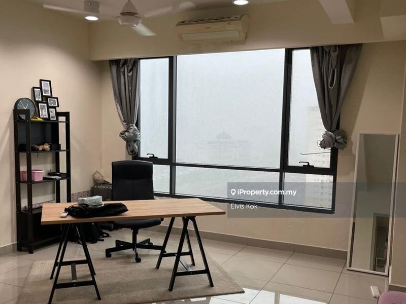 For Sale - Flexis @ One South