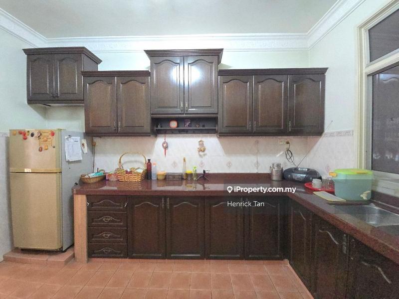 Rumah Teres 2-Tingkat untuk Dijual di Taman Puncak Kinrara, Bandar Kinrara oleh Henrick Tan - iProperty.com.my