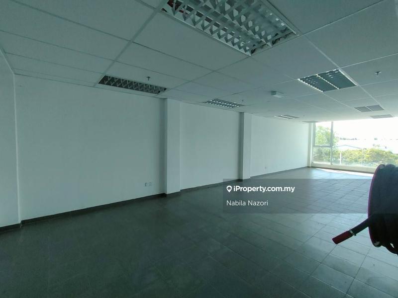 Warehouse for Rent in Padang Tembak, Pengkalan Chepa by Nabila Nazori - iProperty.com.my