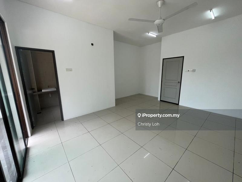 Rumah Teres 2-Tingkat untuk Dijual di Jalan Nada Alam, Mantin oleh Christy Loh - iProperty.com.my