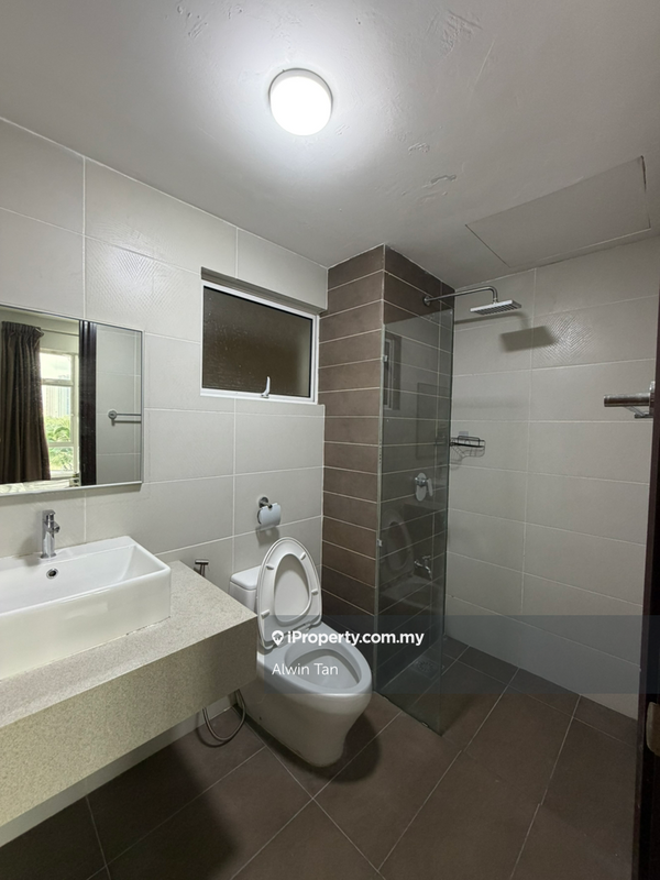 Condominium for Rent in Paraiso Residence @ The Earth by Alwin Tan - iProperty.com.my