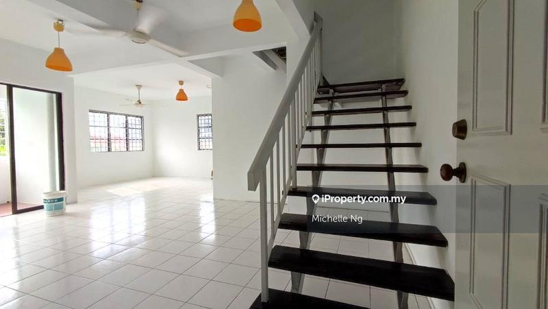 For Sale - Villa OUG