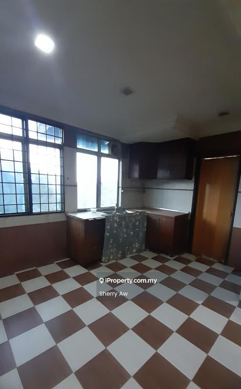 Pangsapuri untuk Dijual di Desa Mentari Apartment oleh Sherry Aw - Kitchen - iProperty.com.my