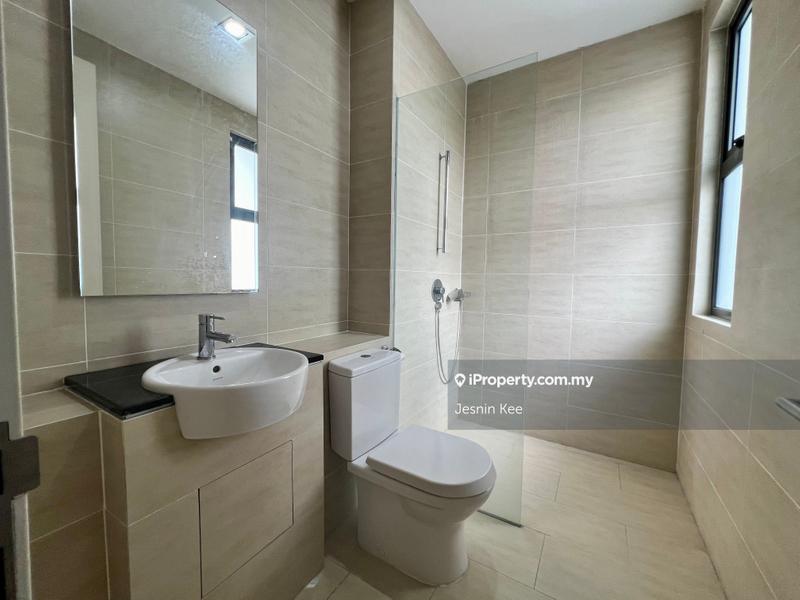 Rumah Berangkai 3 Tingkat untuk Dijual di Lake Fields, Sungai Besi oleh Jesnin Kee - iProperty.com.my