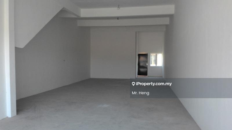 Shop for Sale in Halaman Meru Permai, Ipoh by Mr. Heng - Interior - iProperty.com.my