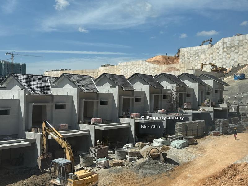 Rumah Teres 2-Tingkat untuk Dijual di Kampung Baru Seri Kembangan, Seri Kembangan oleh Nick Chin - iProperty.com.my