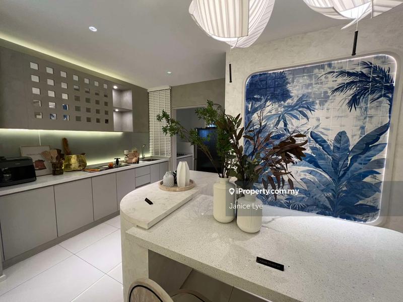 Kediaman Servis untuk Dijual di M Azura oleh Janice Lye - iProperty.com.my