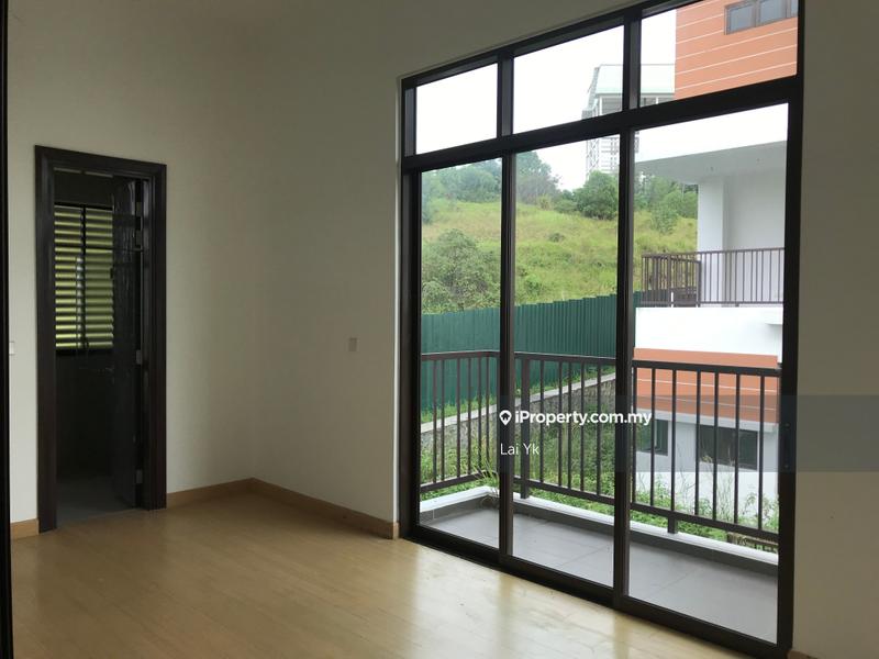 Rumah Berkembar untuk Dijual di Putra Heights, Subang Jaya oleh Lai Yk - iProperty.com.my