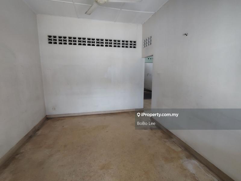 Rumah Berangkai 1 Tingkat untuk Dijual di Taman Overseas Union (Taman Oug), Jalan Klang Lama (Old Klang Road) oleh BoBo Lee - iProperty.com.my