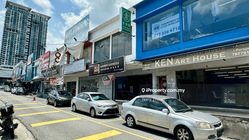 For Sale - 2 Storey Shop @ SS2 PJ , Prime Location & High Traffic Area