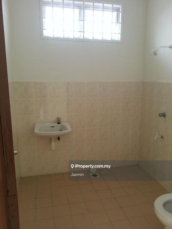 2-storey Terraced House for Sale in Taman Putri, Kulai by Jasmin - iProperty.com.my
