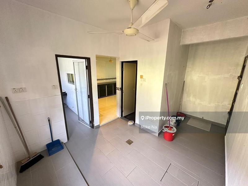 Rumah Teres 2-Tingkat untuk Dijual di Taman Bukit Mewah, Kajang oleh Mike Na - iProperty.com.my
