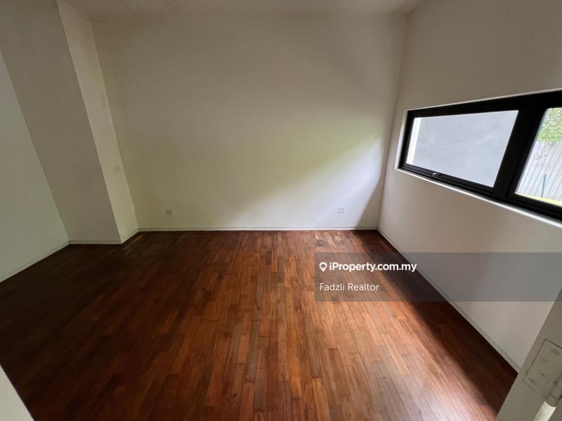 Rumah Teres 3-Tingkat untuk Dijual di Seri Kembangan, Selangor oleh Fadzli Realtor - iProperty.com.my
