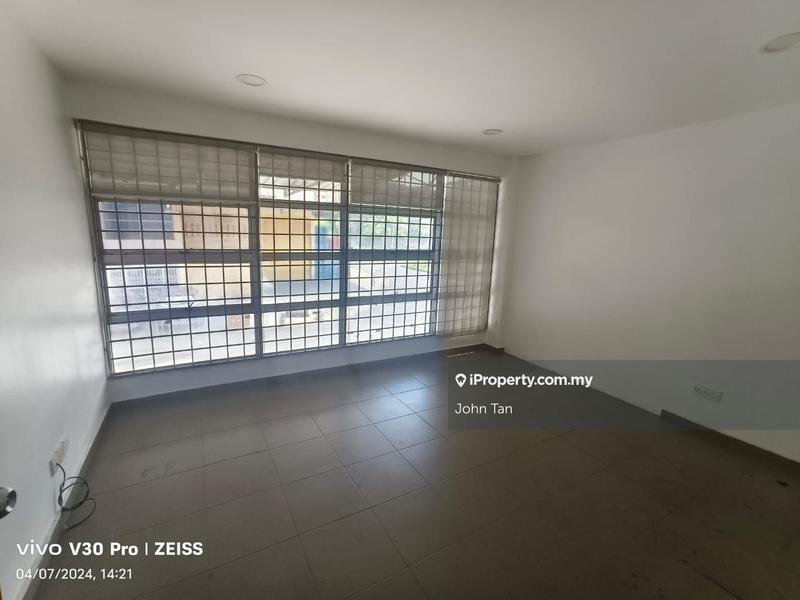 For Sale - (108x100|Cargo Lift|Renovated|Corner|Freehold) Kepong @ Sri Ehsan 2.5sty Factory