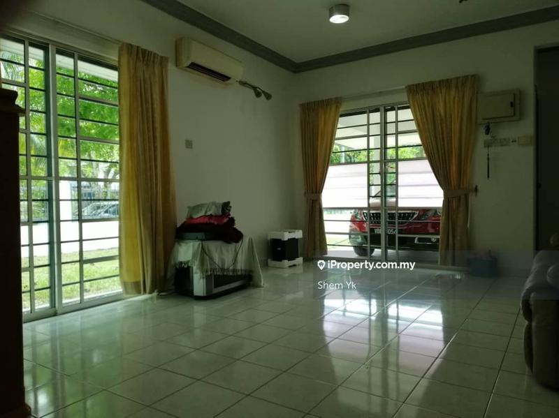 Rumah Teres 2-Tingkat untuk Dijual di Taman Puchong Utama 10, Puchong oleh Shem Yk - iProperty.com.my