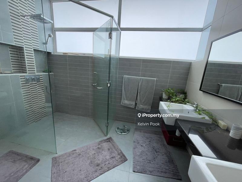Rumah Berkembar untuk Dijual di Perdana Lakeview East, Cyberjaya oleh Kelvin Pook - iProperty.com.my